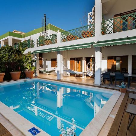 Holiday Villa In Elite Residential Area Of 파로 외부 사진