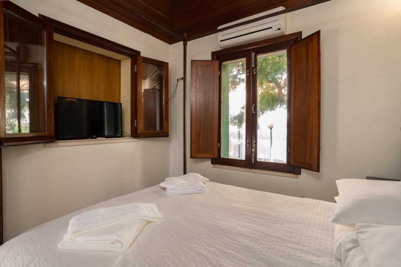 Holiday Villa In Elite Residential Area Of 파로 외부 사진
